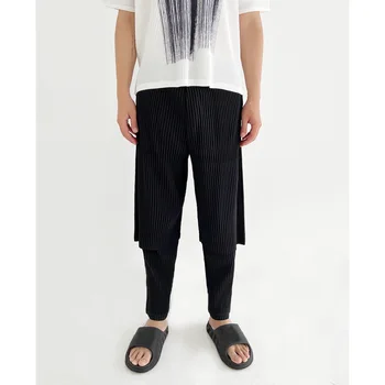 Miyake poletje nov izdelek naguban hlače za moške ponaredek dva kosa priložnostne hlače elastični pas svoboden šport