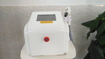 Prenosni Q-stikalo ND:YAG Laserske Odstranitve Tatoo Pigmentacije Odstranitev Ogljikovih Peeling Stroj